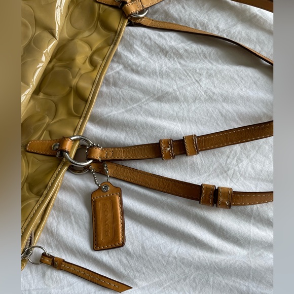 2009 paten-leather tan Coach Bag - Picture 9 of 9